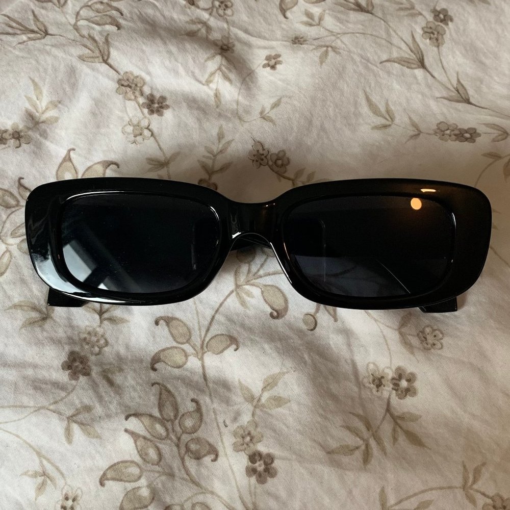 BLACK RECTANGLE SUNGLASSES VINTAGE LOOK MATRIX